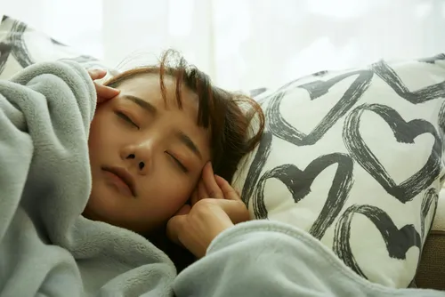 Sleep, Screens, and Sanity: Crafting a Restful Night Routine
